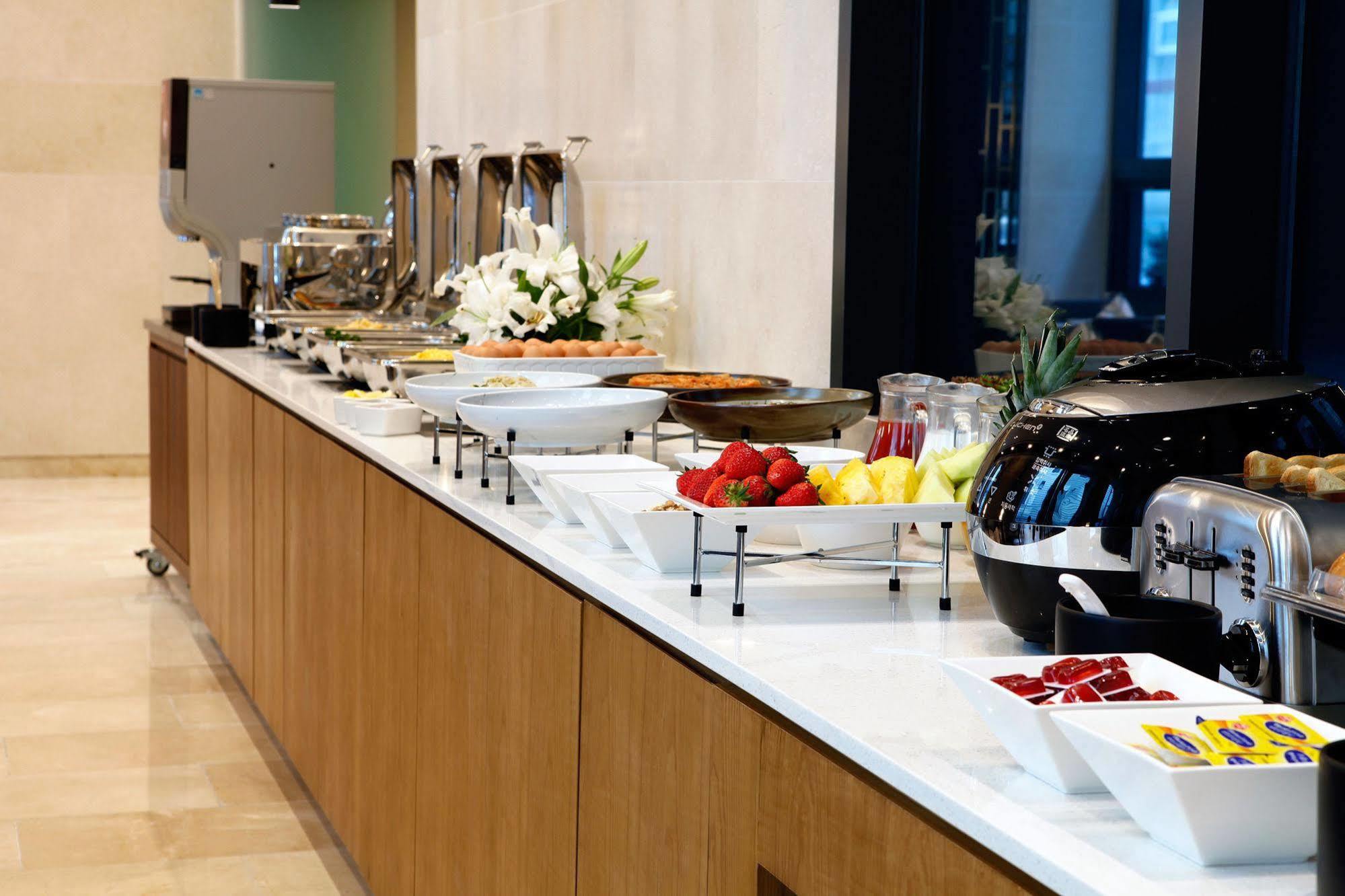On City Hotel Cheonan Exterior foto
